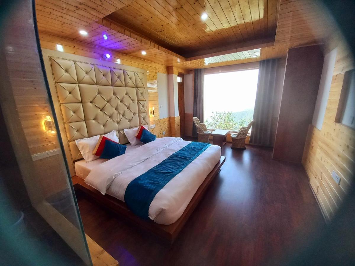 Humble Holiday Inn Kufri Simla Екстериор снимка