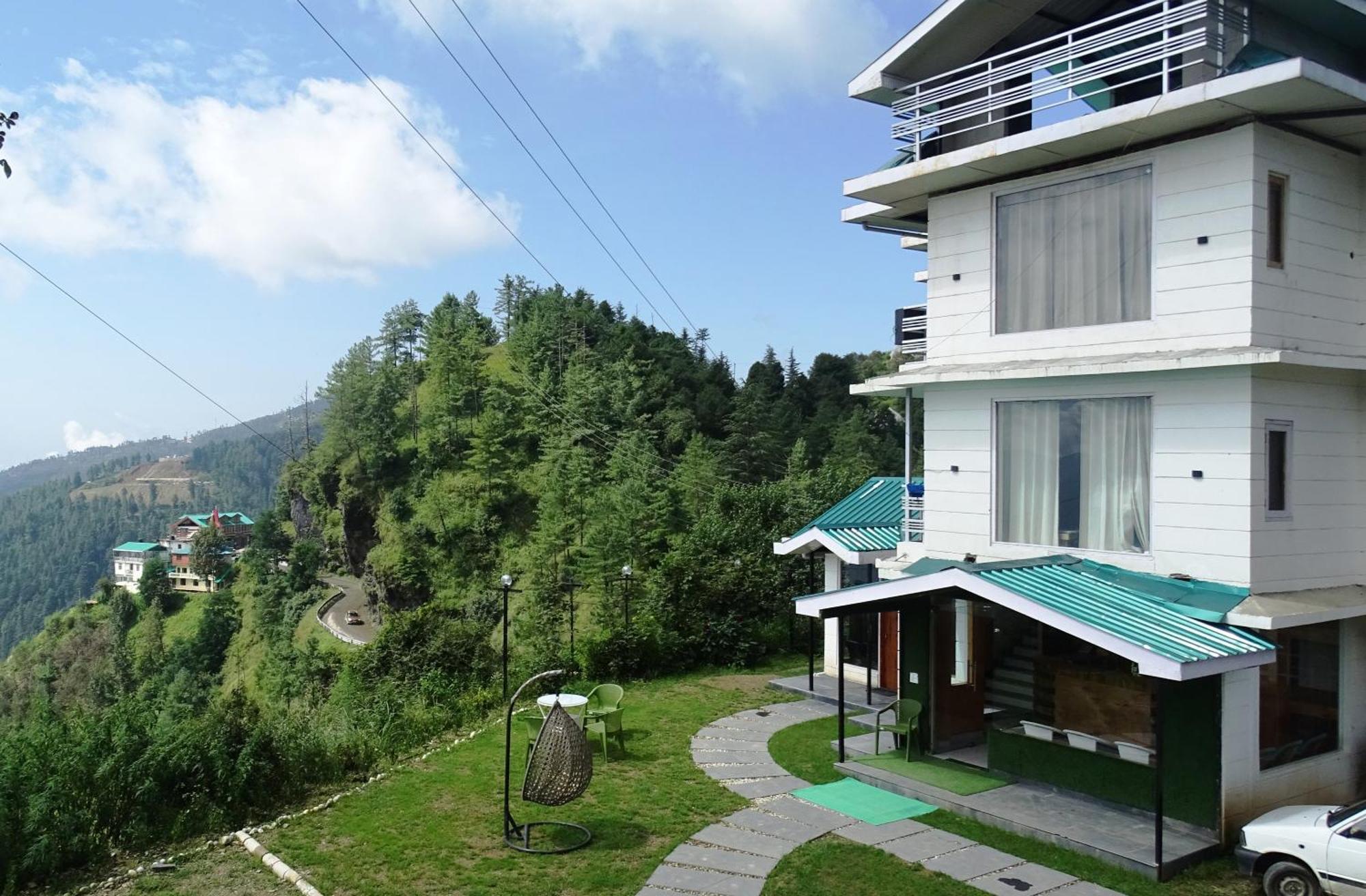 Humble Holiday Inn Kufri Simla Екстериор снимка